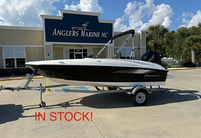 2026 Bayliner E16 Black/White